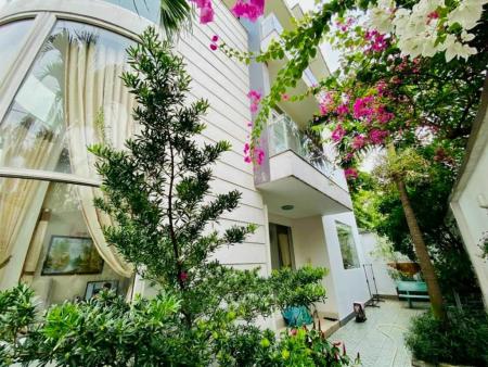 Gấp bán Biệt Thự Sân Vườn Đặng Văn Bi khu dân trí cực cao trung tâm Thủ Đức
